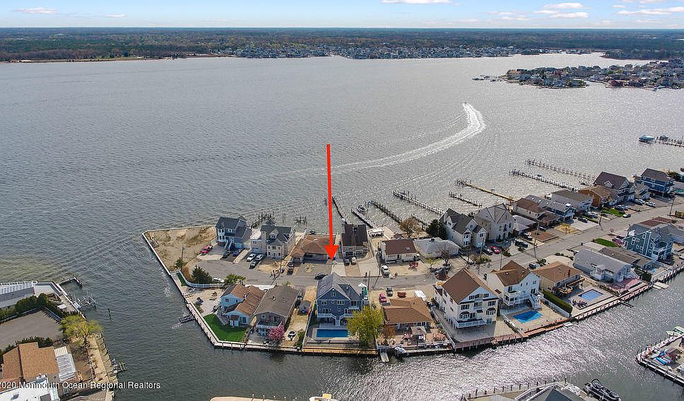 1st image of 244 Bay Stream Dr