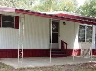21 Park Ave, De Leon Springs, FL 32130