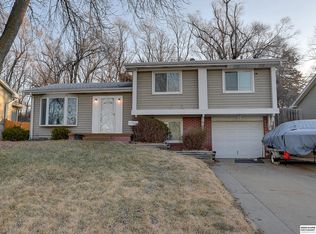 5617 N 63rd St, Omaha, NE 68104