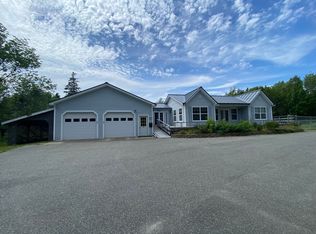 20 Gravel Pit Dr, Deer Isle, ME 04627