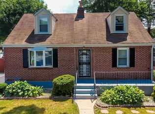 44 E 19th St, Huntington Station, NY 11746
