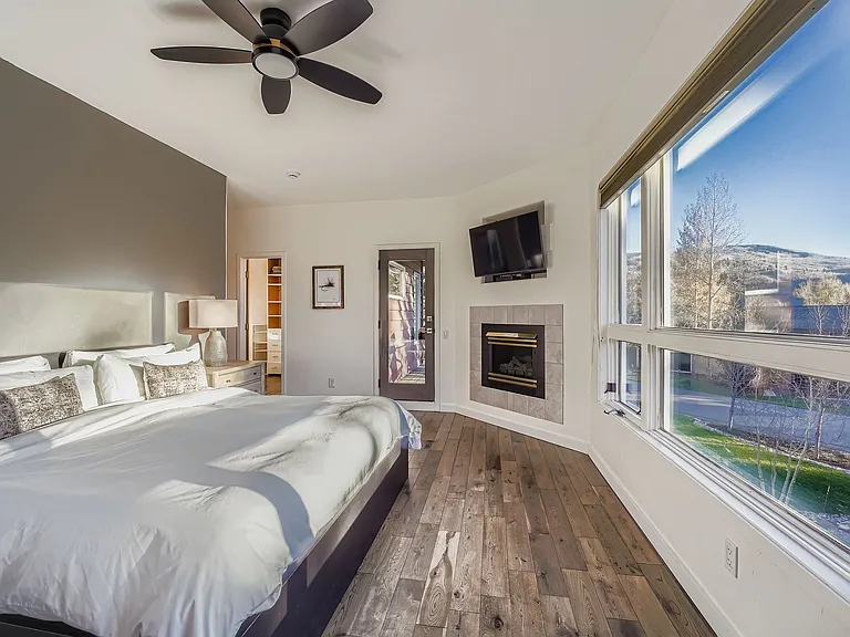 120 Hereford Rd #E — Photo 10