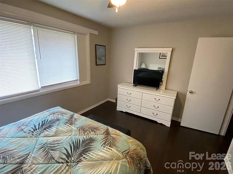 3315 Erskine Dr — Photo 18