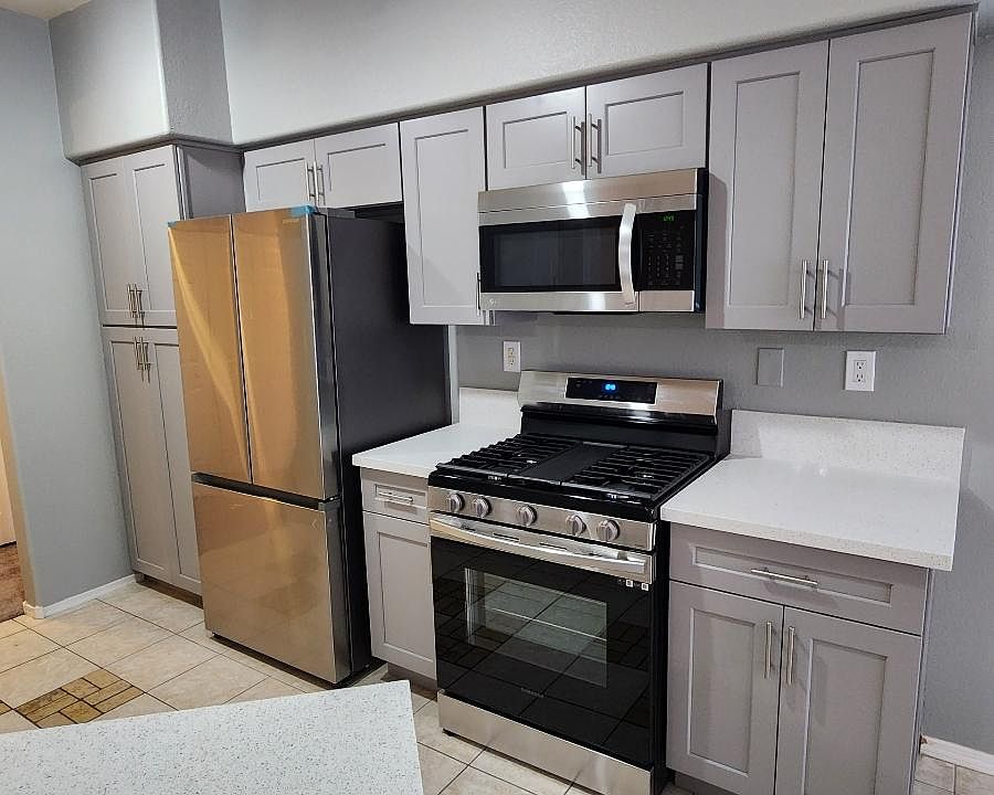 1st image of 1050 E Cactus Ave Unit 1003