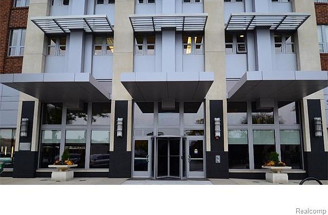 1st image of 411 S Old Woodward Ave #925-1