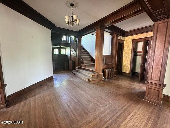 4th image of 217 N Pearl Ave