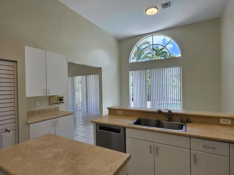 6190 NW 23rd Rd — Photo 16