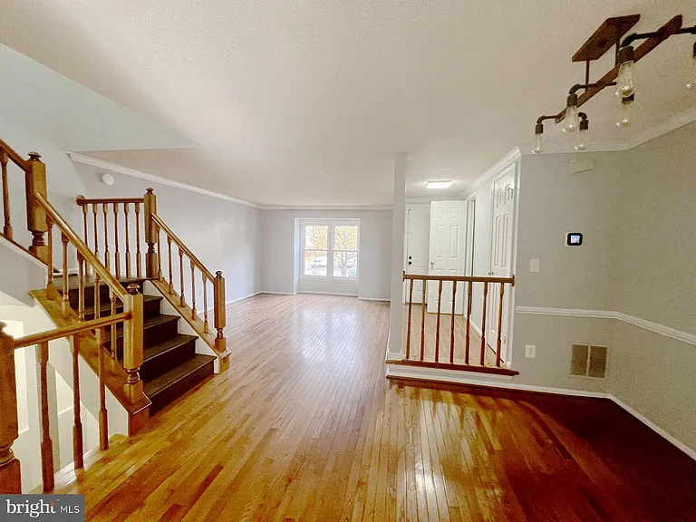 11570 Hill Meade Ln — Photo 1
