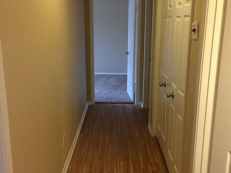 10616 Debbie Ln — Photo 15
