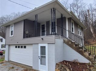 60 Nameth St, Adena, OH 43901
