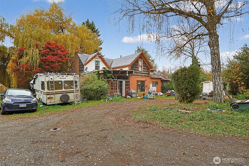 2nd image of 11941 Schold Road NW