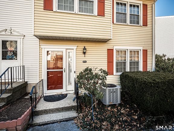 5th image of 55 Mill Plain Road #17-6