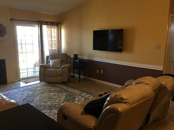 4th image of 6802 NW Willow Springs Dr