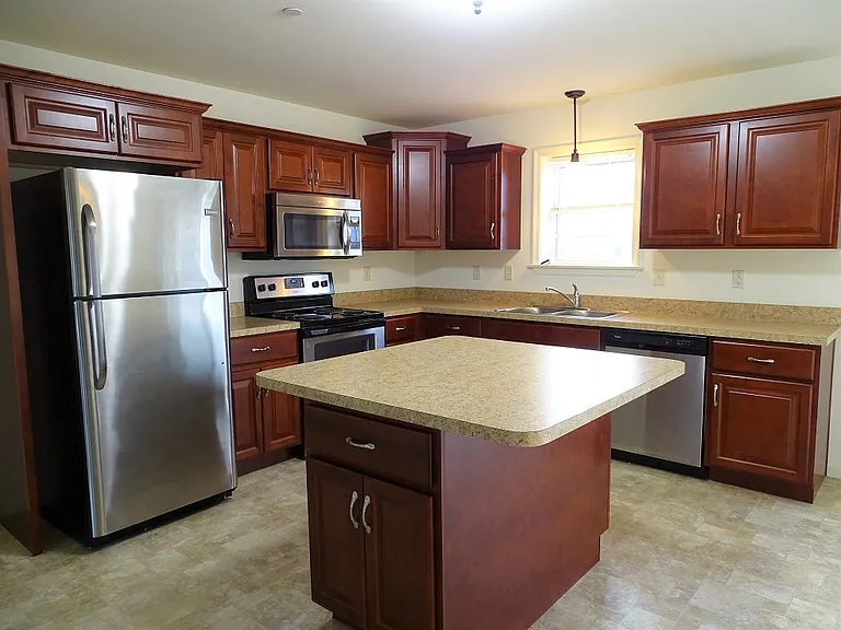 320 Meadow View Dr — Photo 5