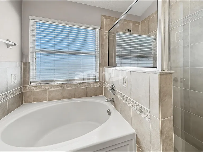 3213 Dunstable Dr — Photo 11
