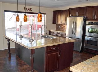 1315 W Michelle Dr, Phoenix, AZ 85023