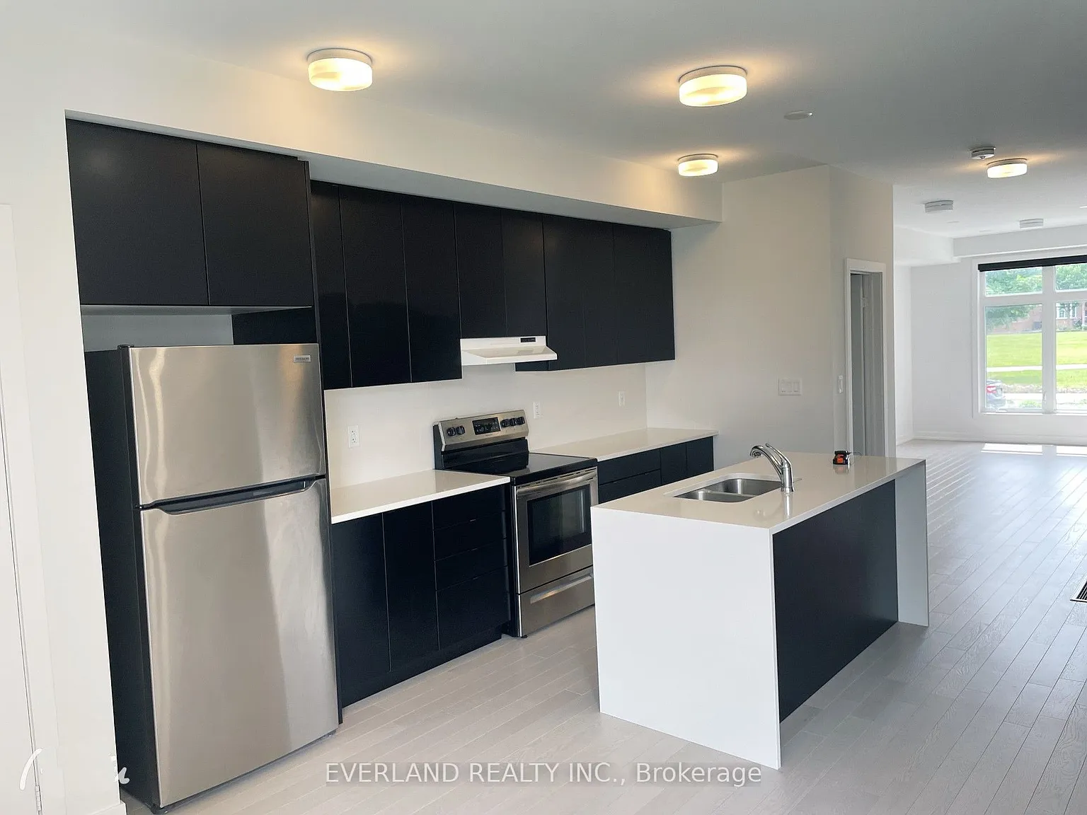 4 bed, $3,200 — Photo 4