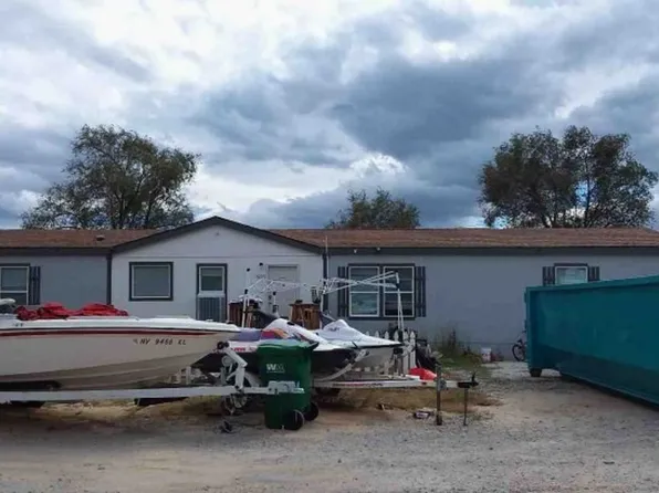 5657 Pearl Dr, Sun Valley, NV 89433