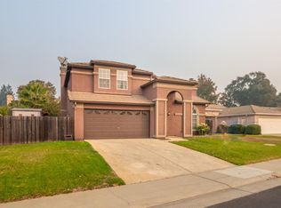9431 Castleview Dr, Elk Grove, CA 95758