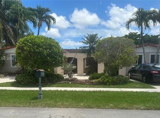 Caribe, Miami, FL 33173