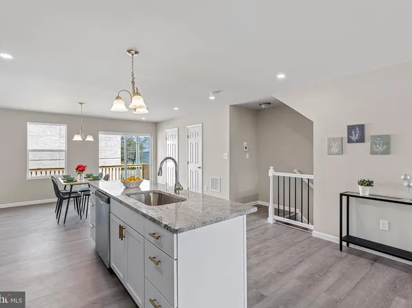 420 W 29th St, Wilmington, DE 19802