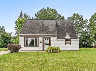 19306 Longbrook Rd, Warrensville Heights, OH