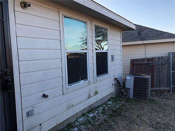 5th image of 759 Panola Dr