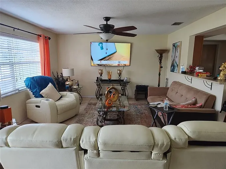 949 Fountainhead Dr — Photo 3