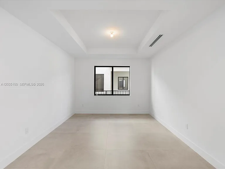 19701 NE 16th Pl — Photo 43