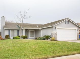 2967 Pine Castle Dr, Hanford, CA 93230