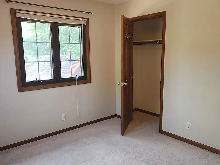 2639 E Dauber Dr — Photo 5