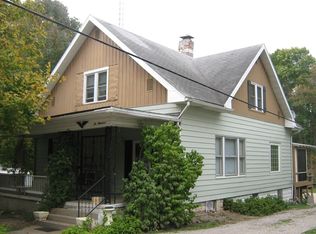 600 N Broadway Ave, Salem, IL 62881