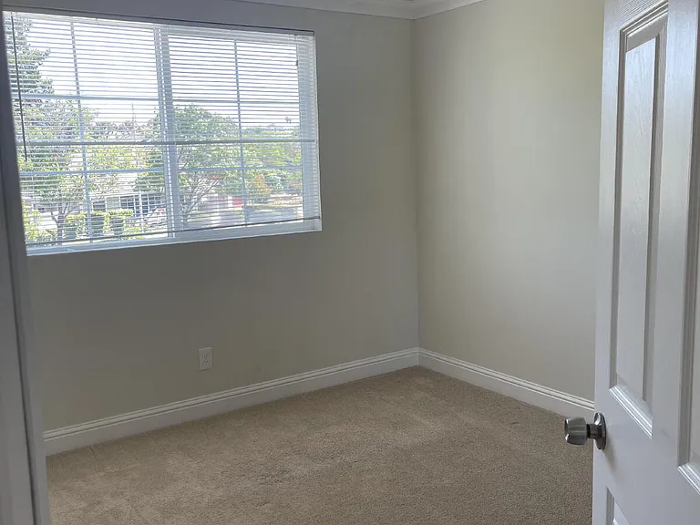 4157 Folsom Dr — Photo 9
