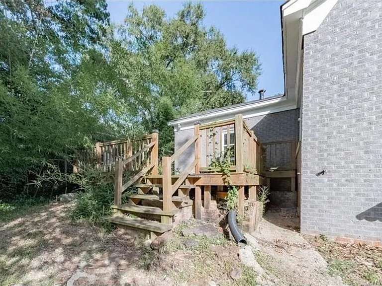 928 Poleman Rd — Photo 2