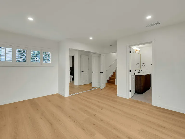 4279 Hortensia St — Photo 22