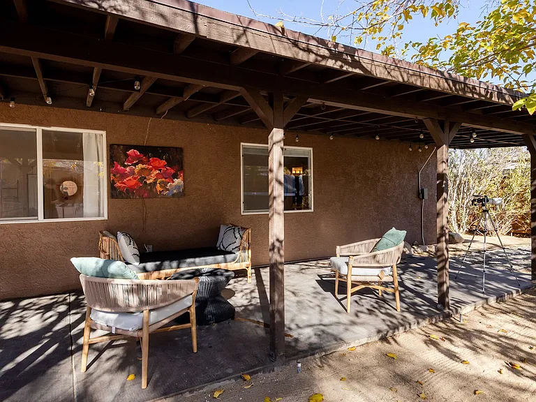 Desert Air Rd — Photo 8