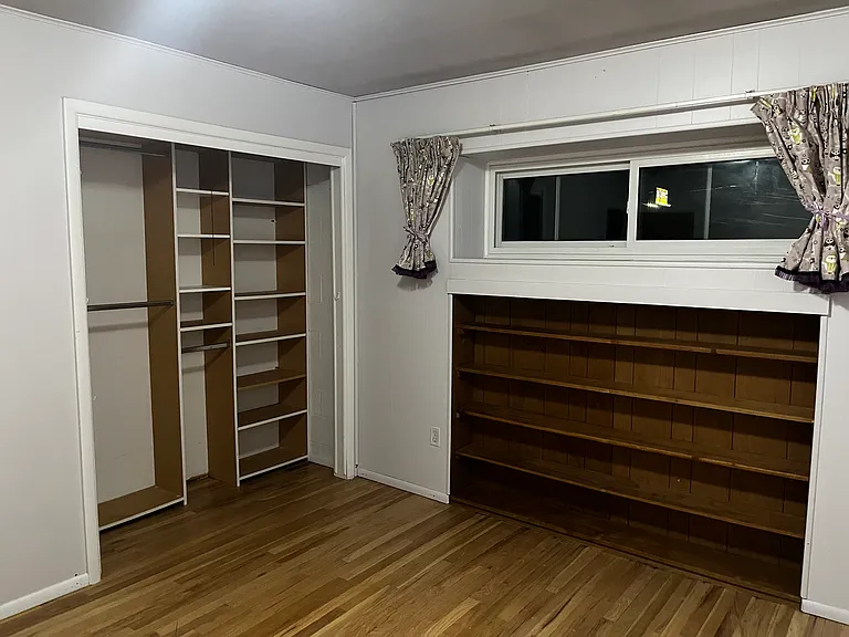 4895 Golden Ct — Photo 29