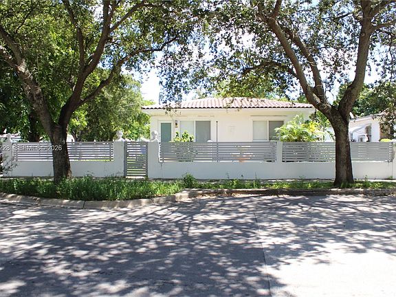 2nd image of 4141 NW 5th Ave