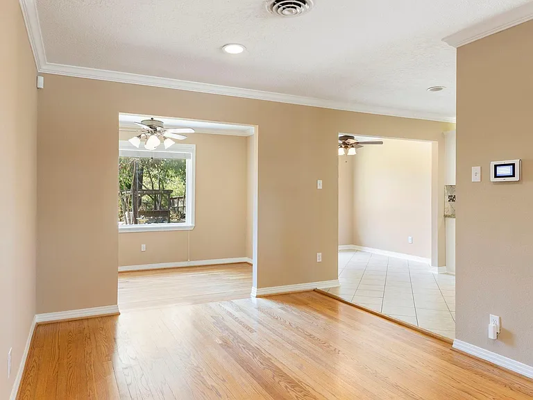 1802 Turnpike Rd — Photo 10
