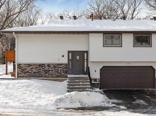 1725 Hickory Hl, Eagan, MN 55122