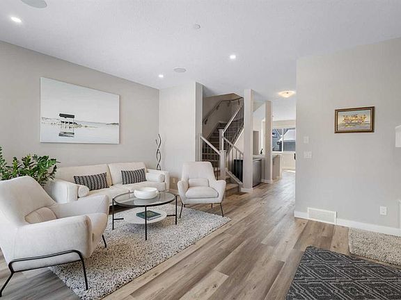 2nd image of 45 E Howse St NE