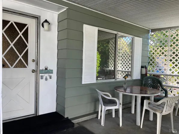 117 Sequoia Circle, Santa Rosa, CA 95401