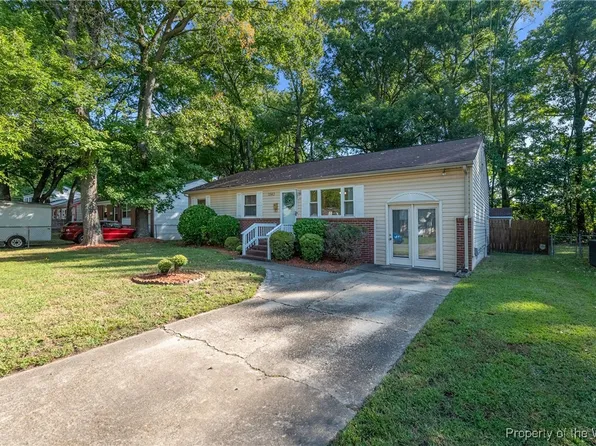 1543 Mark Dr, Hampton, VA 23661