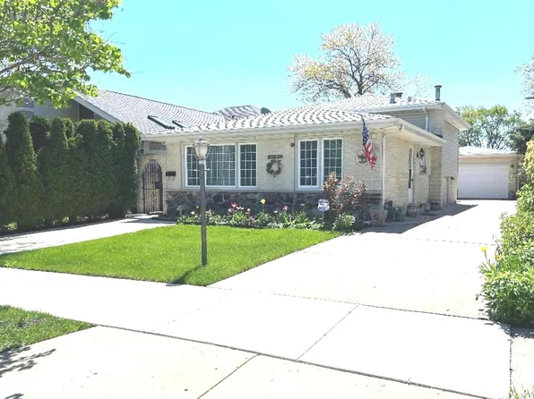 10105 Belle Plaine Ave, Schiller Park, IL 60176