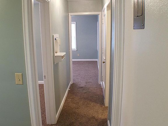 4th image of 605 W 11th St APT 15
