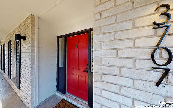 3rd image of 3707 Chartwell Dr