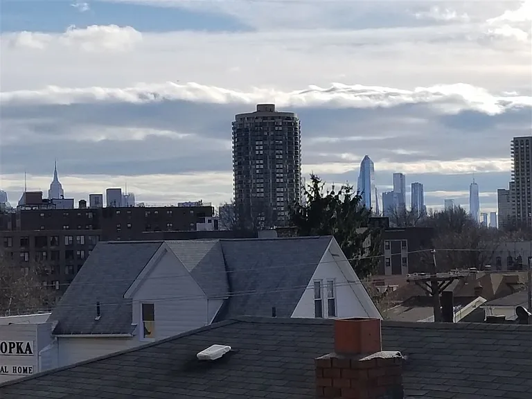 9055 Palisade Ave #43 — Photo 12
