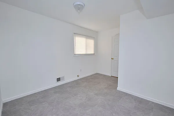 Sold by Prime Realty | media 15