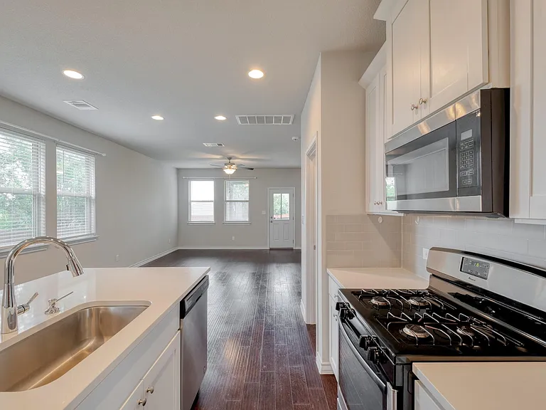 224 Eves Necklace Dr — Photo 9