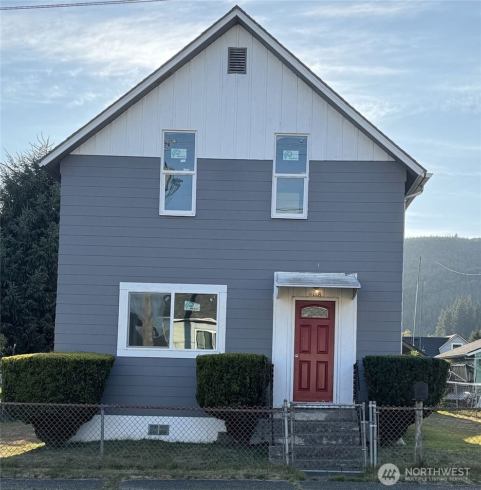 1st image of 1118 Larch Street